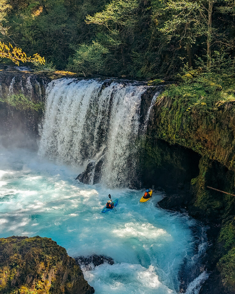 Best Columbia River Gorge Waterfall Hikes (Oregon + Washington)