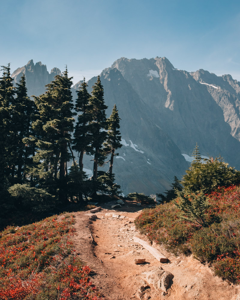 Cascade Pass in the Fall in Washington